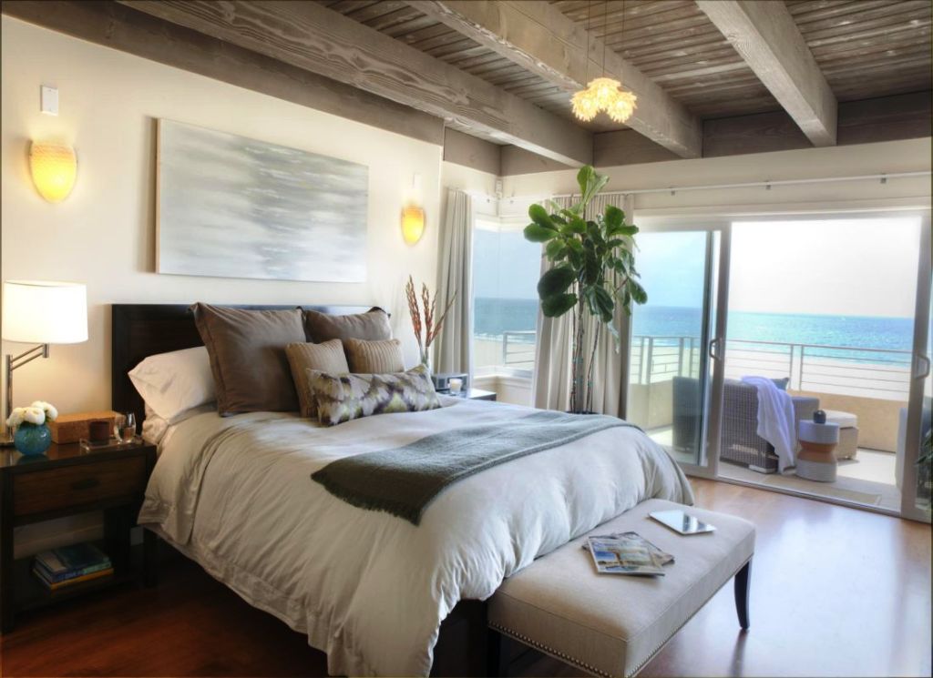Beach House Master Bedroom Decorating Ideas