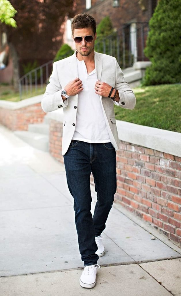 30 Casual Outfits For Men To Try This Year