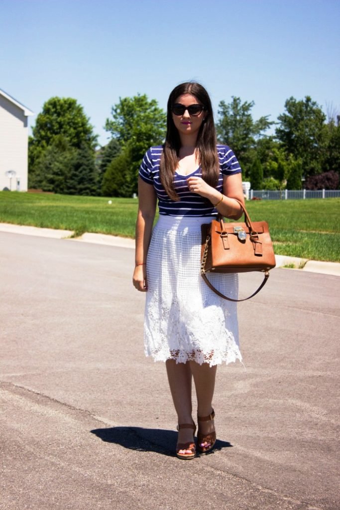 25 Women Lace Skirt Ideas To Wear And Look Stunning