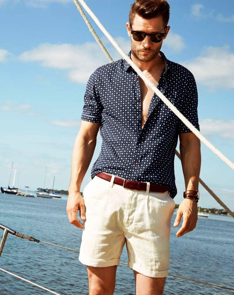 20 Dashing Beach Outfit For Men To Try - Instaloverz