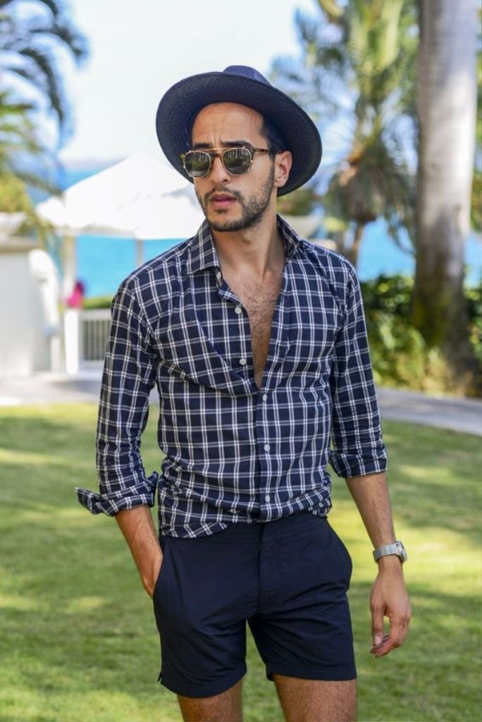 20 Dashing Beach Outfit For Men To Try Instaloverz Beach Hats Outfit For Men