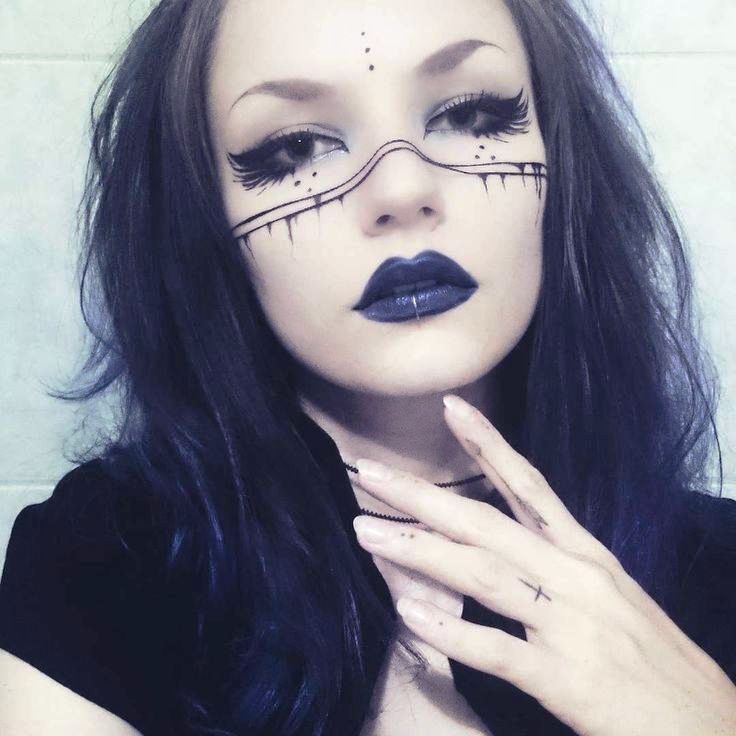 20 Creative Halloween Witch Makeup Ideas For You To Try - Instaloverz