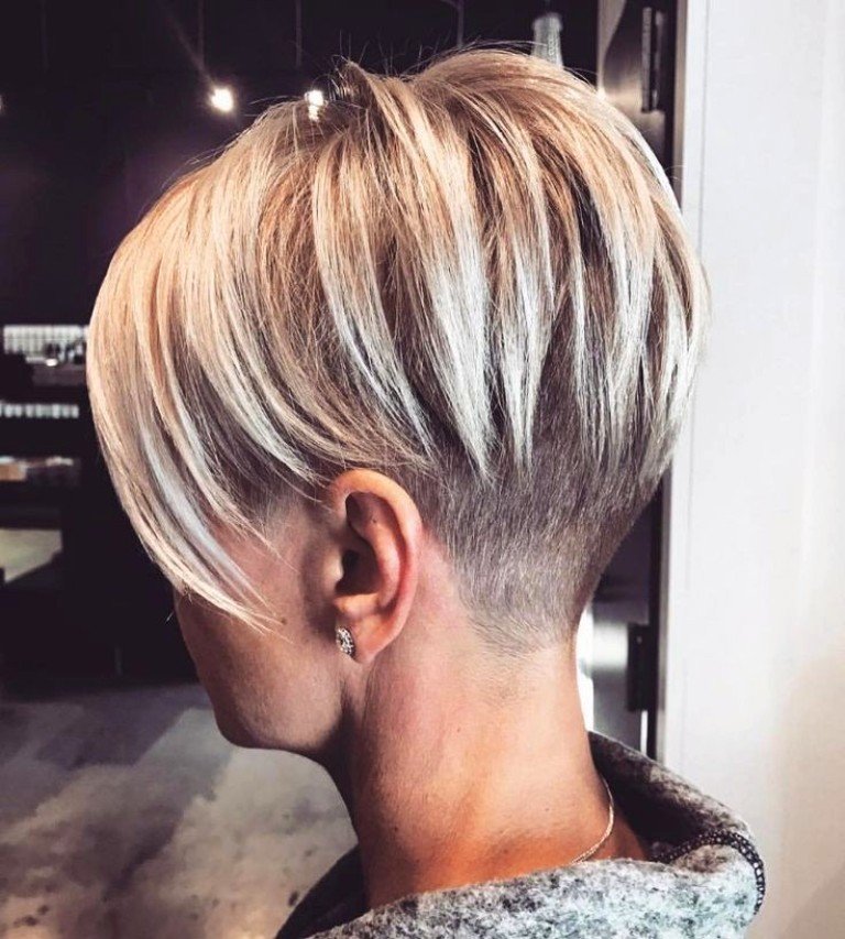 50 Trendy Undercut Hairstyle Ideas For Women To Try Out This Year
