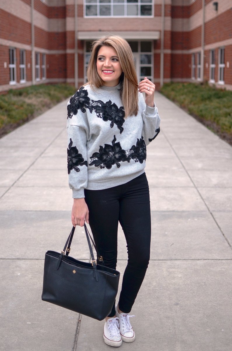 50 Amazing Sweatshirt Outfit Ideas For Women To Try Instaloverz