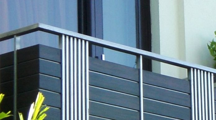 20 Stunning Glass Railing Ideas