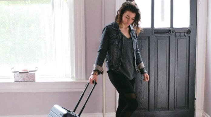 20 Amazing Leggings Outfit For Traveling