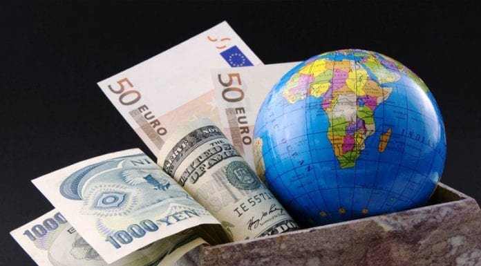 5 Currency Exchange Tips to Save You Time and Money