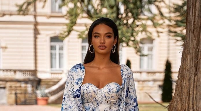 What Do You Wear With a Floral Dress?