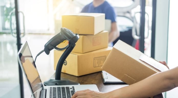Why Tracking Packages Is Important for Potential Problems Avoiding